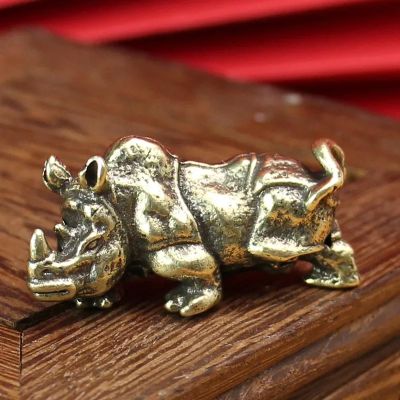 YANCHIPANGHE Brass Figures,Brass Animal Dcor,3.5x1.8cm Brass Handicrafts Rhino Tea Pet Tea Table Curio Trinkets Family Living Room Porch Office Desktop Decoration Festivals Gifts