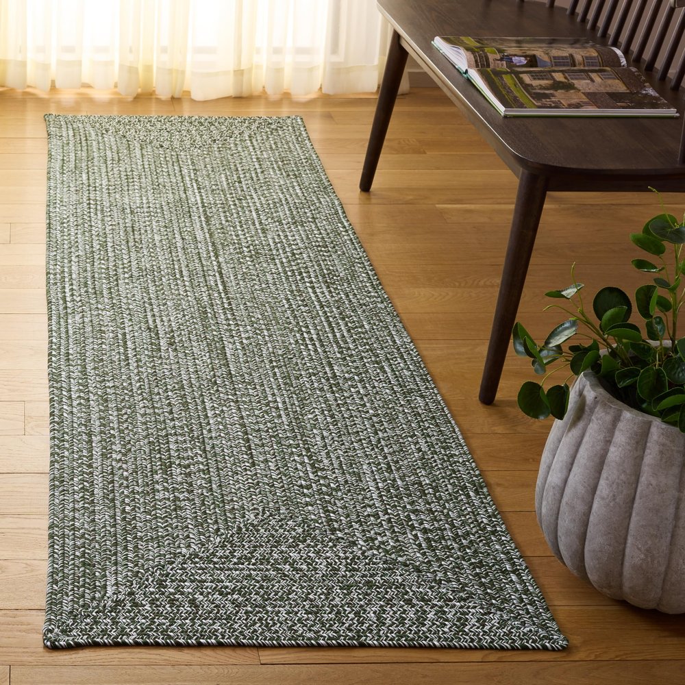 SAFAVIEH Braided Indoor/Outdoor Runner Rug 2'3"x8', Dark Green BRA260X