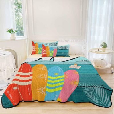 BketraquerC Full Quilt Set, Colorful Surfboard on Blue Wood Board Lightweight Soft Microfiber Summer Bedspread Coverlet with 2 Pillow Shams, Summer Sports 3 Piece Bedding Set for All Seasons