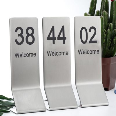 Hoiweqr Wedding Table Number, Stainless Steel Table Numbers 1-10/20/30 Double Side Restaurants Table Number Card Signsfor Banquet Restaurant Party Decor(1-30)