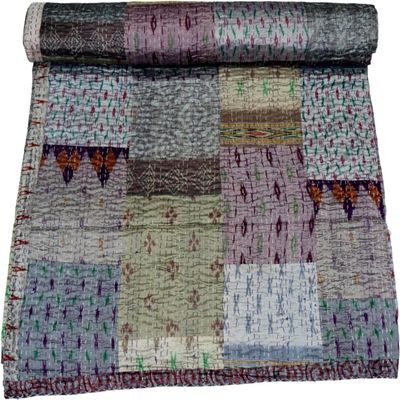 Arprani Indian Patchwork Kantha Quilt Throw Handmade Silk Sari patola Blankets Queen Size for Summer Lightweight Boho Silk Blanket King Size Bedding Set