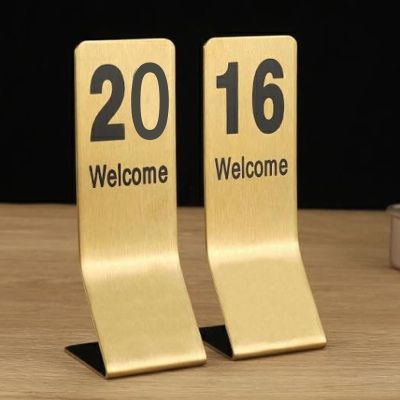Hoiweqr Table Numbers 1-10/20/30 Stainless Steel Double Side Numbered Table Tents Restaurant Wedding Number Cards Signs for Banquets Party Wedding Reception, Gold(1-100)