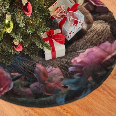 48" Christmas Tree Skirt Soft Plush Christmas Trees Mat Sloths Hugging Each Other Tree Skirt Farmhouse Christmas Decor Xmas Trees Skirts Decoration Mat for New Year