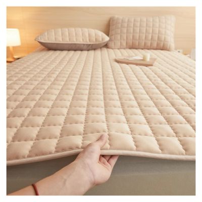 Waterproof Mattress Pads Foldable Bed Cover for Home Hotel Protector Non-Slip Breathable Bedding Mat(Khaki,135x200cm)