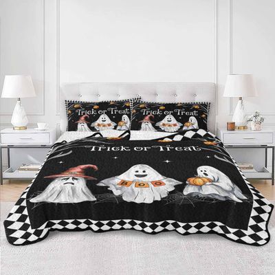 BketraquerC Twin Quilt Set,Halloween Ghost Pumpkin Witch Hat Lightweight Soft Microfiber Summer Bedspread Coverlet with 2 Pillow Shams,Black Checker Dead Trees 3 Piece Bedding Set for All Seasons