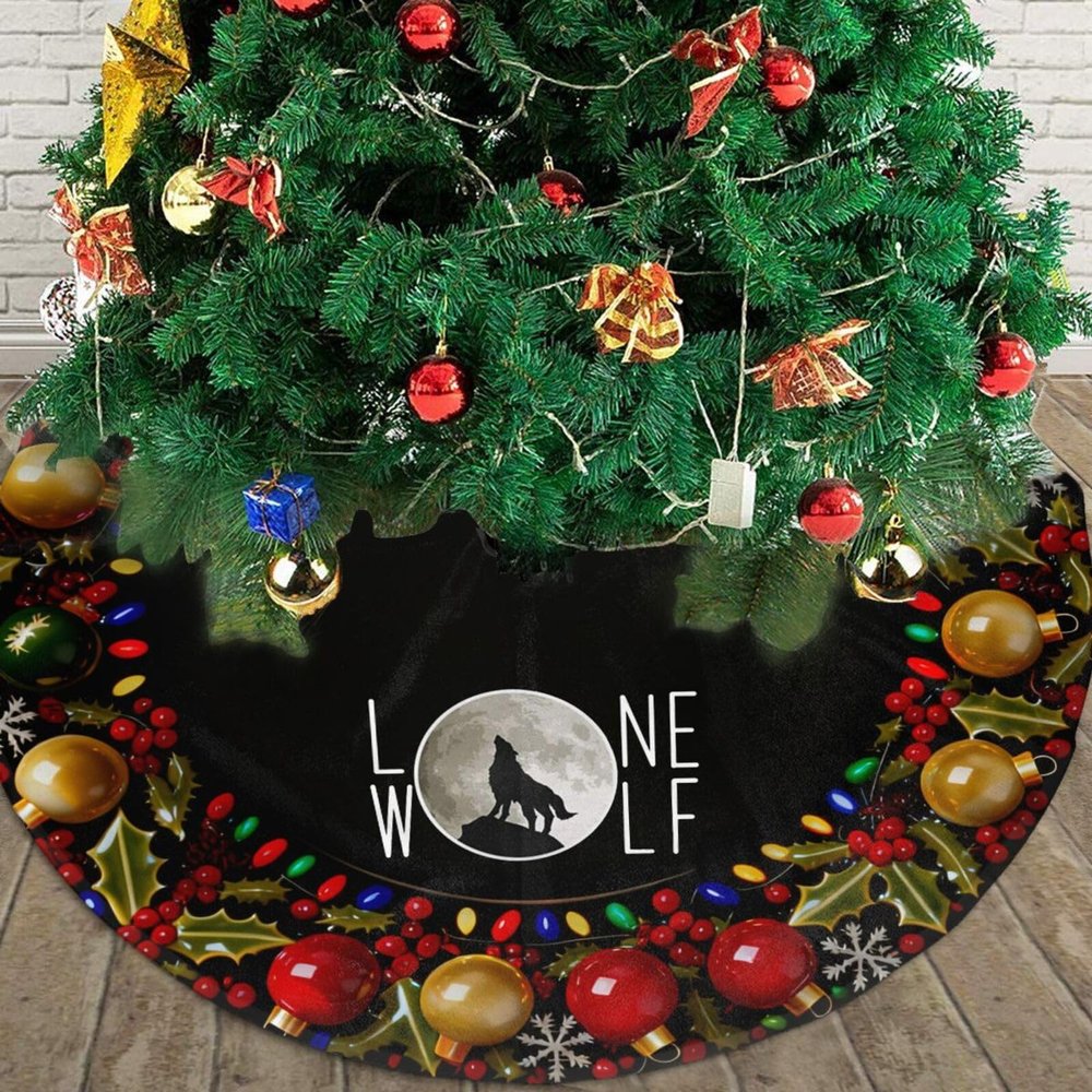 Christmas Tree Skirt Lone Wolf Moon Christmas Decorations Soft Red Green Christmas Decor Mat for Xmas Holiday Decorations 36"