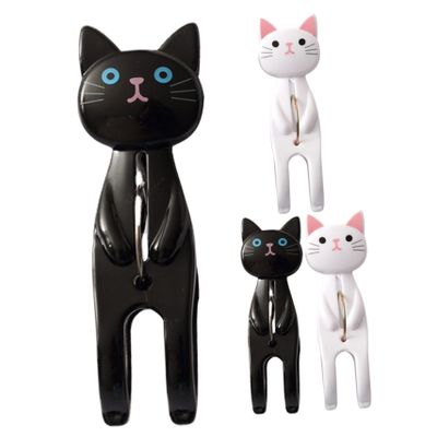BAZEITFLOW Windproof Non-Slip Clothes Pegs and Quilt Clamps, Sturdy Plastic Clothespins for Home Laundry, Black White 4pcs Set, Cute Animal Design for Hanging Clothes and Quilts Outdoors