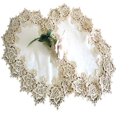 Galleria di Giovanni Rose Lace Set of 2 Place Mats/Doilies (18.5"x12") Soft Gold & White Doily