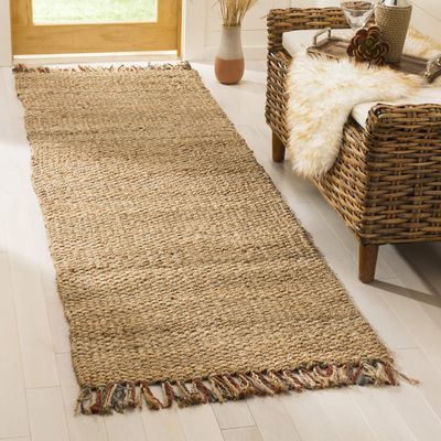 SAFAVIEH Natural Fiber Collection Runner Rug - 2'6" x 6', Natural & Multi, Handmade Tassel Jute, Ideal for High Traffic Areas in Living Room, Bedroom (NF455A)