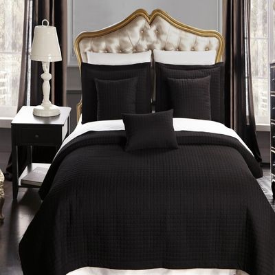 6 Piece Cal King Size, Black Color, Super Luxurious Wrinke Free Reversible Checkered Coverlet/Quilt Bedding Ensemble Set with Decorative Pillows