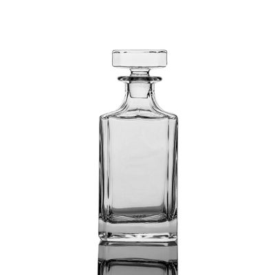 Square 25oz Whiskey Decanter with Glass Stopper