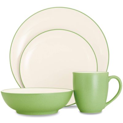 Noritake Colorwave Apple 4-Piece Coupe Place Setting, Service for 1