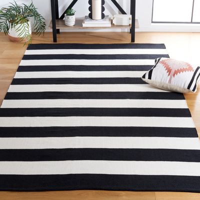 SAFAVIEH Montauk Collection Area Rug - 5' x 8', Black & Ivory, Handmade Flatweave Cotton, Woven Texture, Farmhouse Stripe Pattern, Ideal for Living Room, Bedroom, Dining Space (MTK712D)